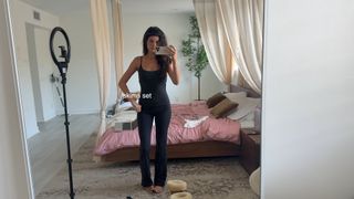 Jules LeBlanc feet photo 2