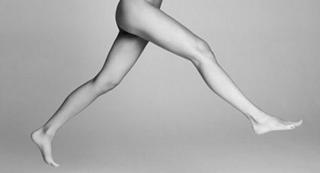 Julia Bradbury feet photo 16