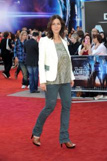 Julia Bradbury feet photo 6