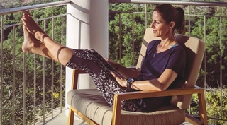 Julia Bradbury feet photo 18
