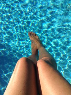 Julia Bradbury feet photo 12