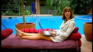 Julia Bradbury feet photo 1