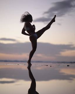 Julia Budd feet photo 12