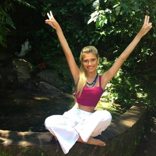 Julia Cardones feet photo 2