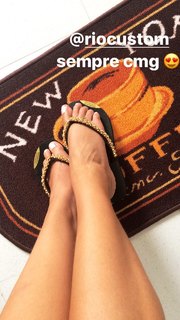 Julia Cardones feet photo 1