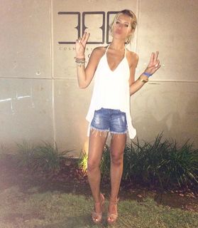 Julia Cardones feet photo 15
