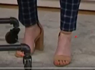 Julia Cearley feet photo 15