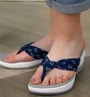 Julia Cearley feet photo 11