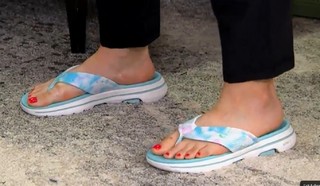 Julia Cearley feet photo 2