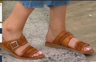 Julia Cearley feet photo 8