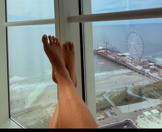 Julia Cearley feet photo 7