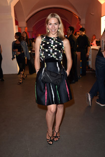 Julia Dietze feet photo thumbnail