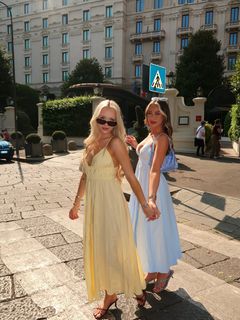 Julia Filippo feet photo thumbnail