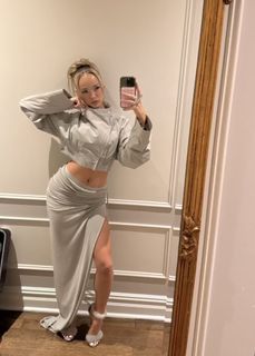 Julia Filippo feet photo thumbnail