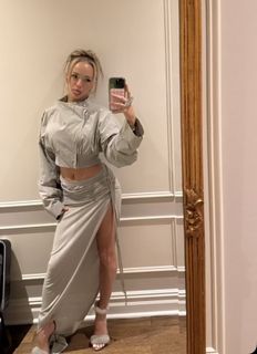 Julia Filippo feet photo thumbnail