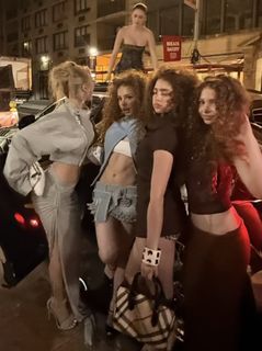 Julia Filippo feet photo thumbnail