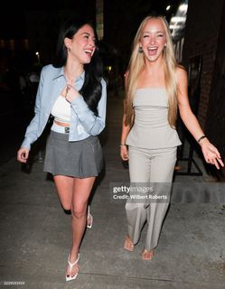 Julia Filippo feet photo thumbnail