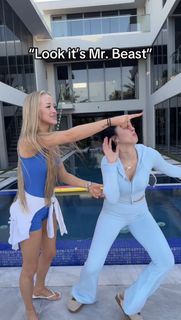 Julia Filippo feet photo thumbnail