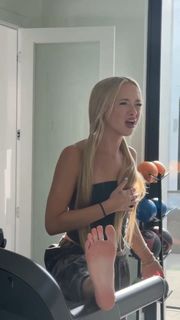 Julia Filippo feet photo 11