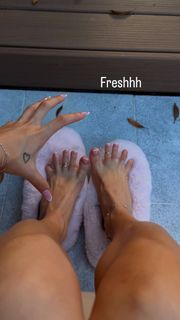 Julia Filippo feet photo 2