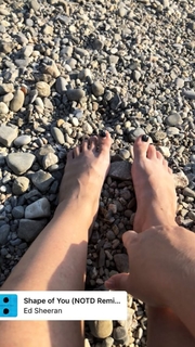 Julia Fljat feet photo 3