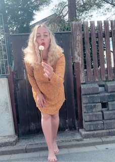 Julia Fljat feet photo 2