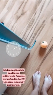 Julia Fljat feet photo 1