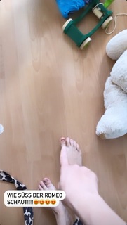 Julia Fljat feet photo 16
