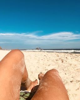 Julia Foti feet photo 10