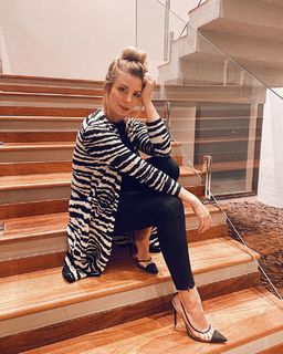 Julia Foti feet photo 8