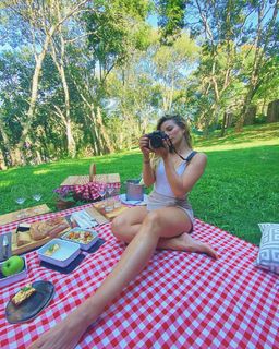 Julia Foti feet photo 3