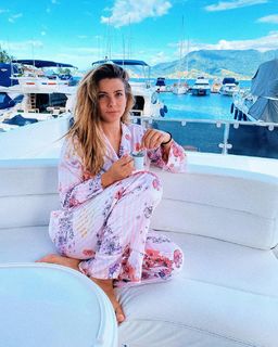 Julia Foti feet photo 15