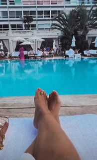 Julia Foti feet photo 2