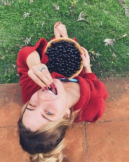 Julia Foti feet photo 16