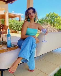 Julia Foti feet photo 9