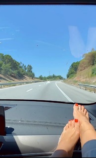 Julia Foti feet photo 14