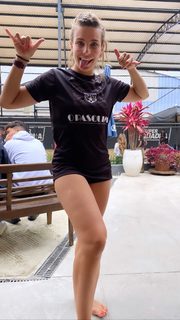 Julia Foti feet photo 4
