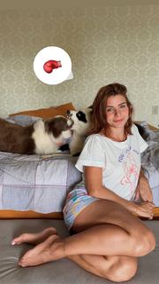 Julia Foti feet photo 12