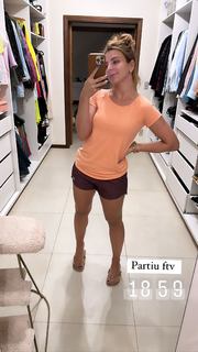 Julia Foti feet photo 12