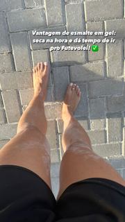 Julia Foti feet photo 6