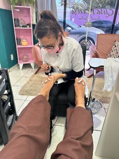 Julia Foti feet photo 8