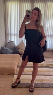 Julia Foti feet photo 11