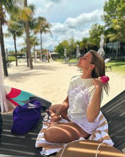 Julia Foti feet photo 18