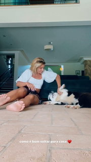 Julia Foti feet photo 10