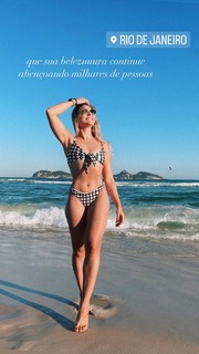 Julia Foti feet photo 10