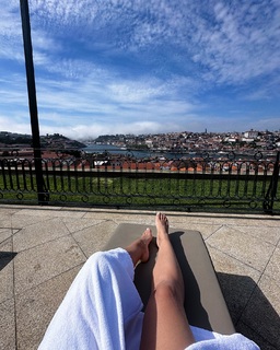 Julia Foti feet photo 2