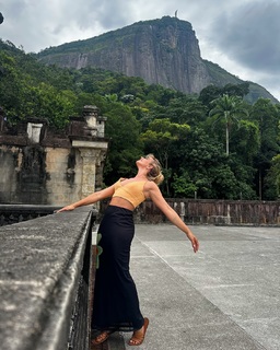 Julia Foti feet photo 14