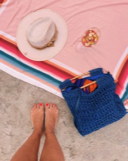 Julia Foti feet photo 11