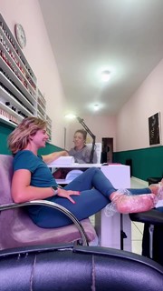Julia Foti feet photo 4
