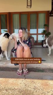 Julia Foti feet photo 8
